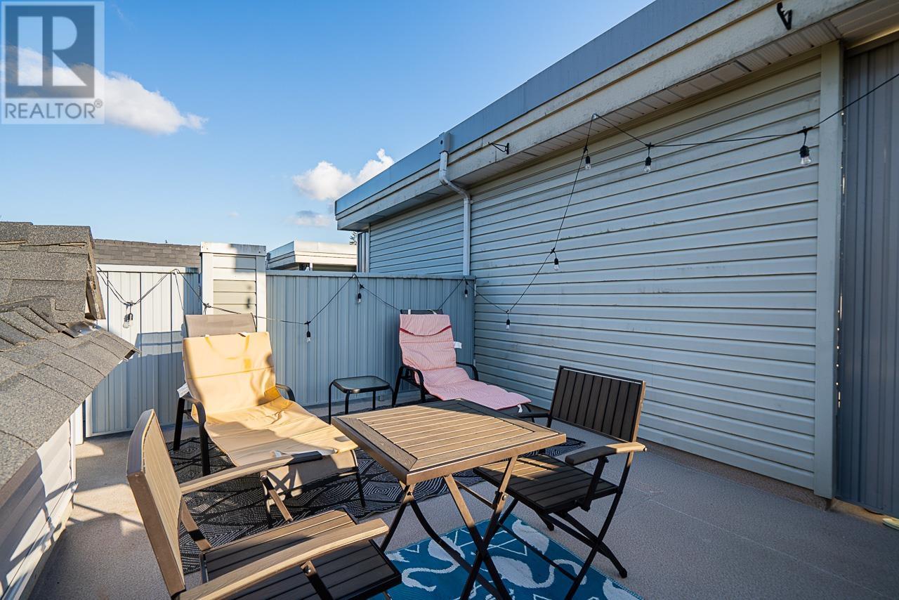 Listing Picture 30 of 35 : 6772 BERESFORD STREET, Burnaby / 本拿比 - 魯藝地產 Yvonne Lu Group - MLS Medallion Club Member