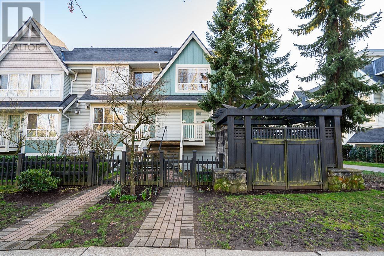 Listing Picture 4 of 35 : 6772 BERESFORD STREET, Burnaby / 本拿比 - 魯藝地產 Yvonne Lu Group - MLS Medallion Club Member