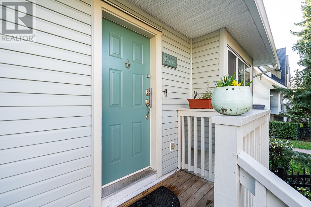 Listing Picture 5 of 35 : 6772 BERESFORD STREET, Burnaby / 本拿比 - 魯藝地產 Yvonne Lu Group - MLS Medallion Club Member