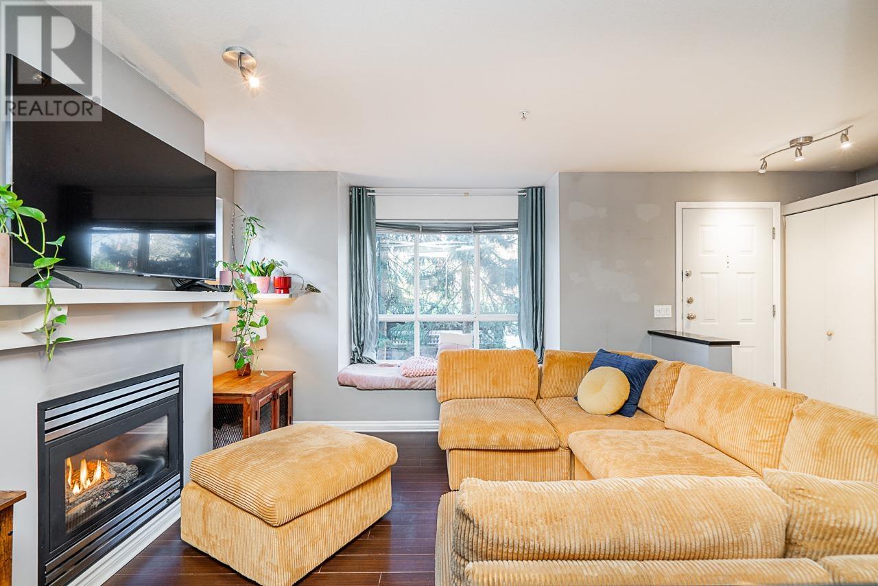 Listing Picture 8 of 35 : 6772 BERESFORD STREET, Burnaby / 本拿比 - 魯藝地產 Yvonne Lu Group - MLS Medallion Club Member