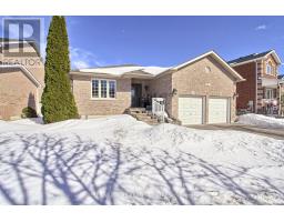 6 SUTHERLAND AVENUE, Bradford West Gwillimbury, Ontario