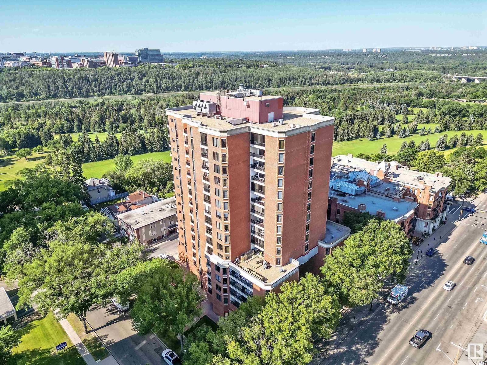 #001 11503 100 AV NW, Edmonton, Alberta