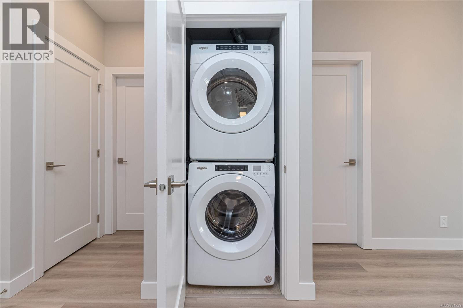 205 924 Jenkins Ave, Langford, British Columbia  V9B 2N7 - Photo 8 - 991239