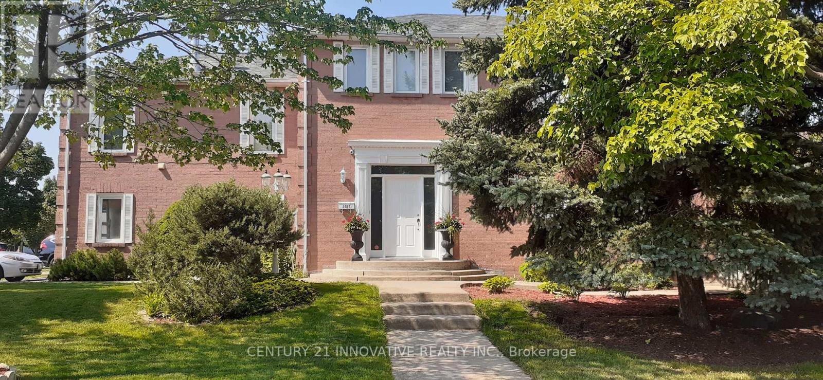 3157 Shadetree Drive, Mississauga, Ontario  L5N 6P3 - Photo 2 - W12015685