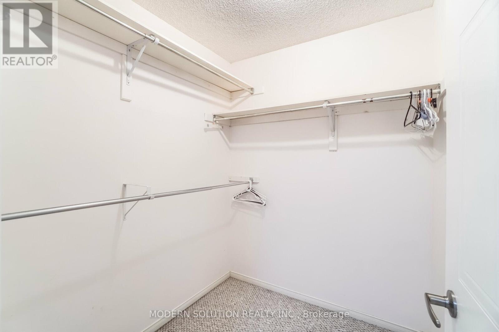 617 Curzon Avenue, Mississauga, Ontario  L5G 1P8 - Photo 27 - W12015706