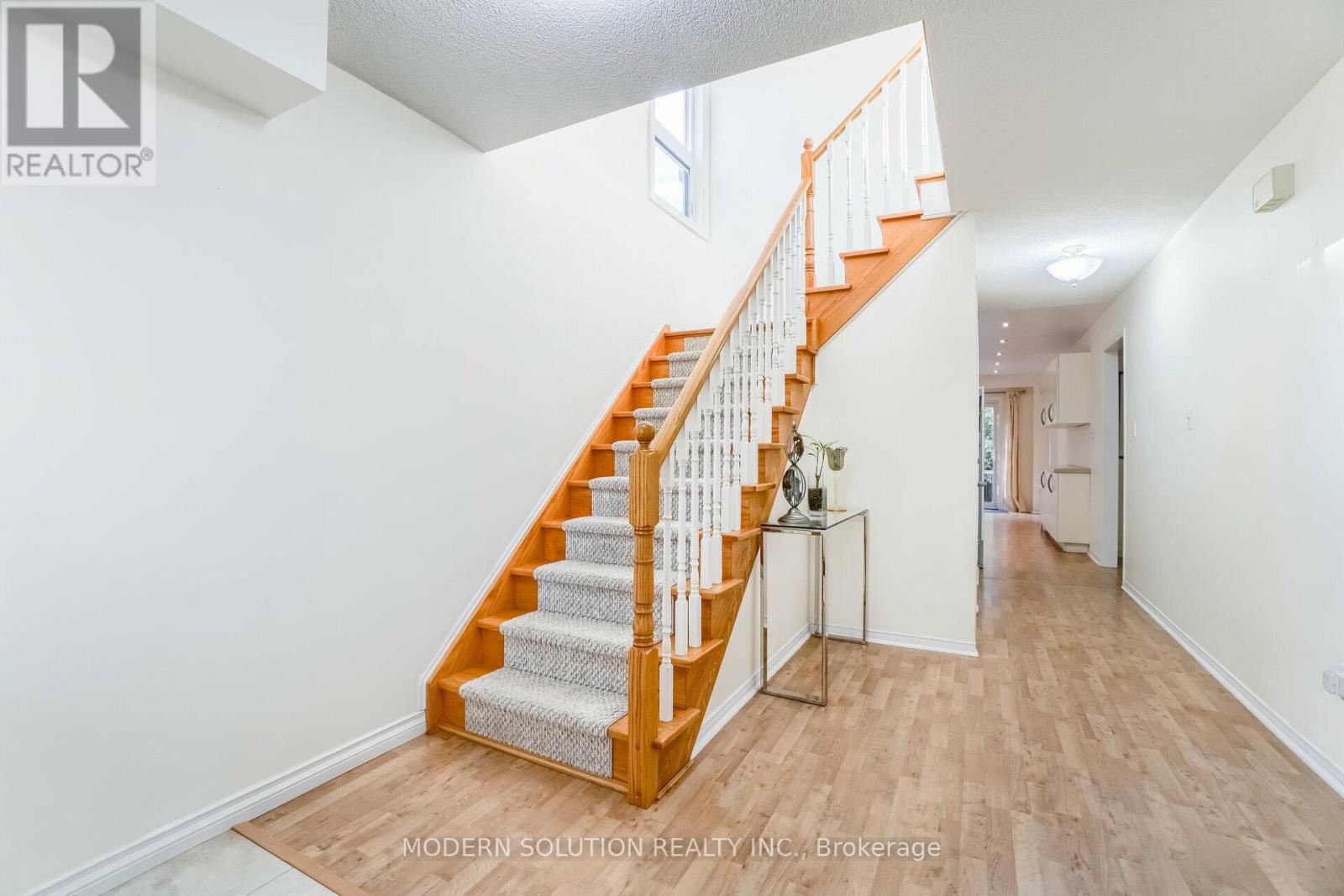 Property at 617 CURZON AVENUE image 4
