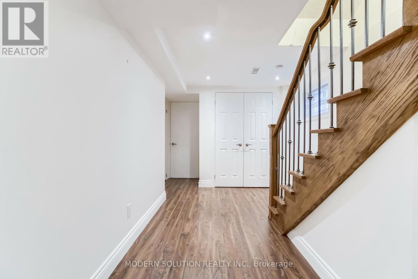 617 Curzon Avenue, Mississauga, Ontario  L5G 1P8 - Photo 40 - W12015706