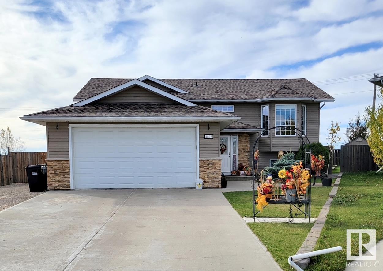 Property at 4807 64 AV image 1