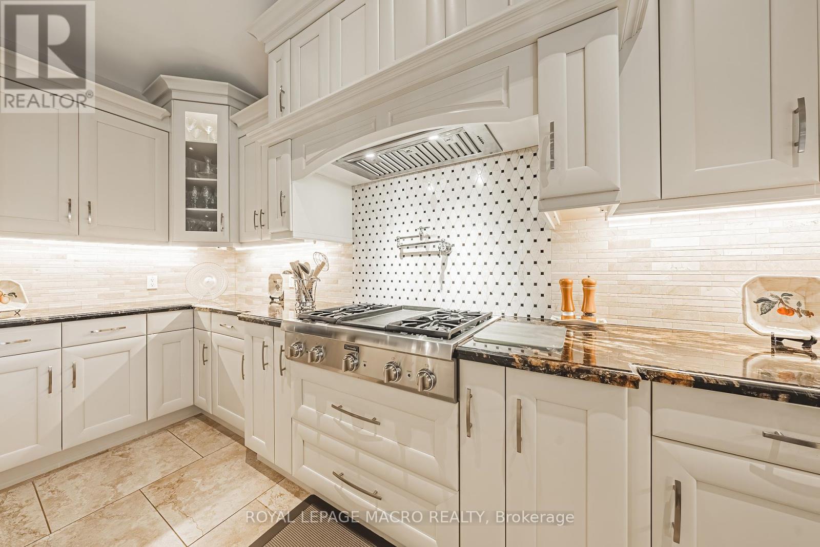 1214 #8 Highway, Hamilton, Ontario  L8E 5K2 - Photo 6 - X9267654