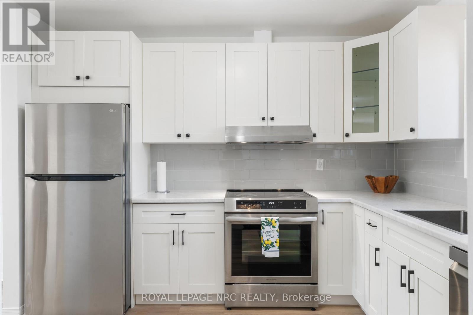92 - 122 Bunting Road, St. Catharines (E. Chester), Ontario  L2P 3X7 - Photo 11 - X12014085