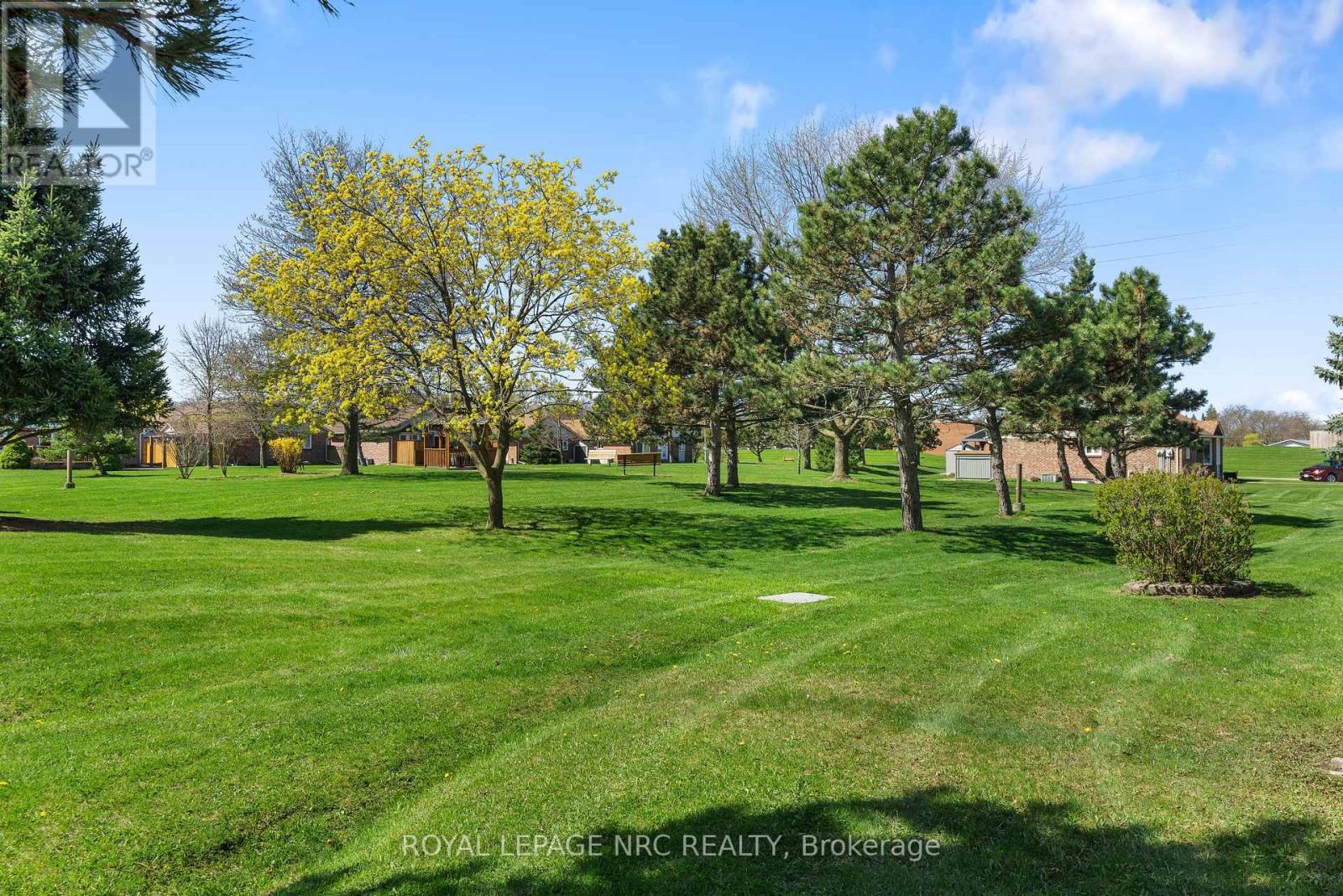 92 - 122 Bunting Road, St. Catharines (E. Chester), Ontario  L2P 3X7 - Photo 3 - X12014085