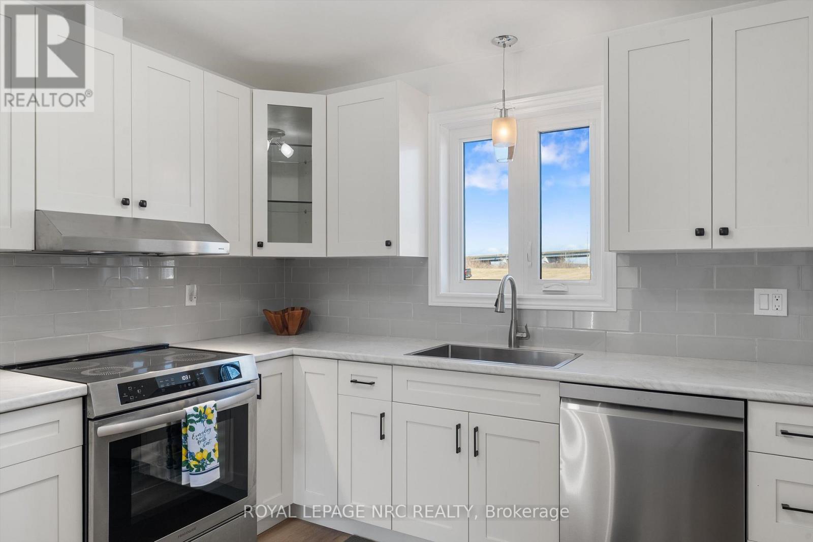 92 - 122 Bunting Road, St. Catharines (E. Chester), Ontario  L2P 3X7 - Photo 4 - X12014085