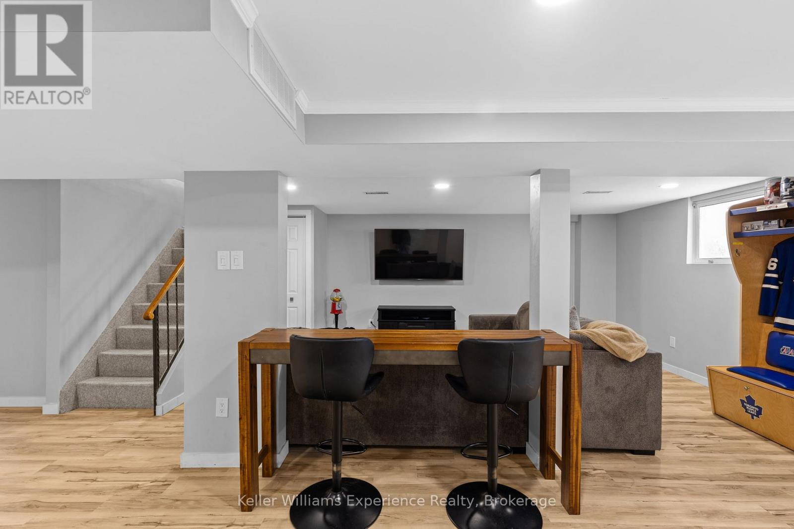 11 Payette Drive, Penetanguishene, Ontario  L9M 1H4 - Photo 12 - S12015813