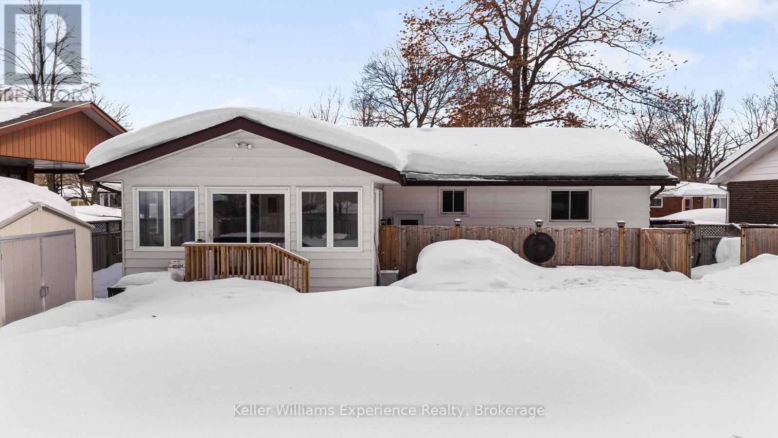 11 Payette Drive, Penetanguishene, Ontario  L9M 1H4 - Photo 14 - S12015813