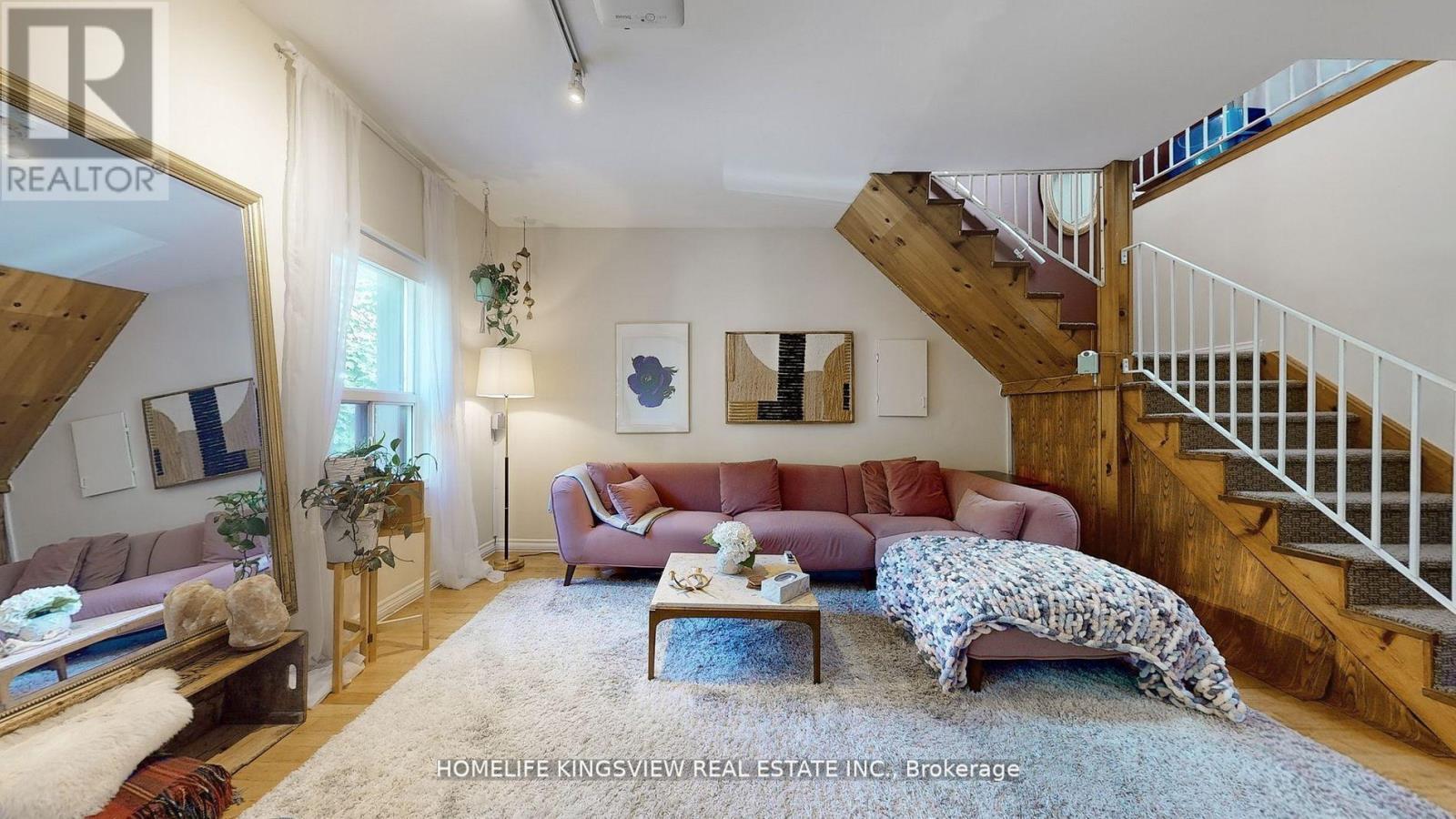 Property at 144 CLINTON STREET image 4