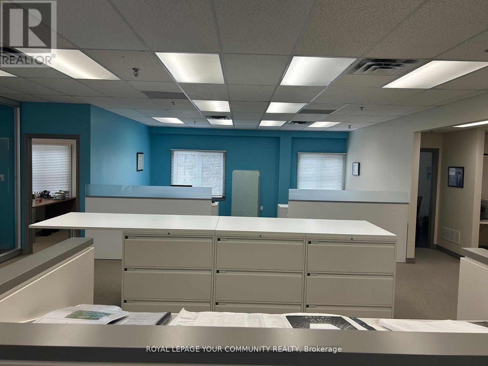 301 - 345 Renfrew Drive, Markham (Buttonville), Ontario  L3R 9S9 - Photo 7 - N12015780