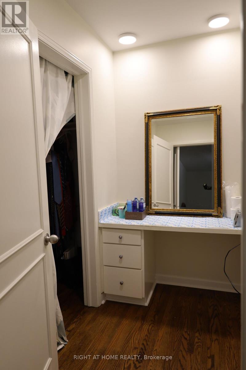 236 York Mills Road, Toronto, Ontario  M2L 1L1 - Photo 19 - C12015790