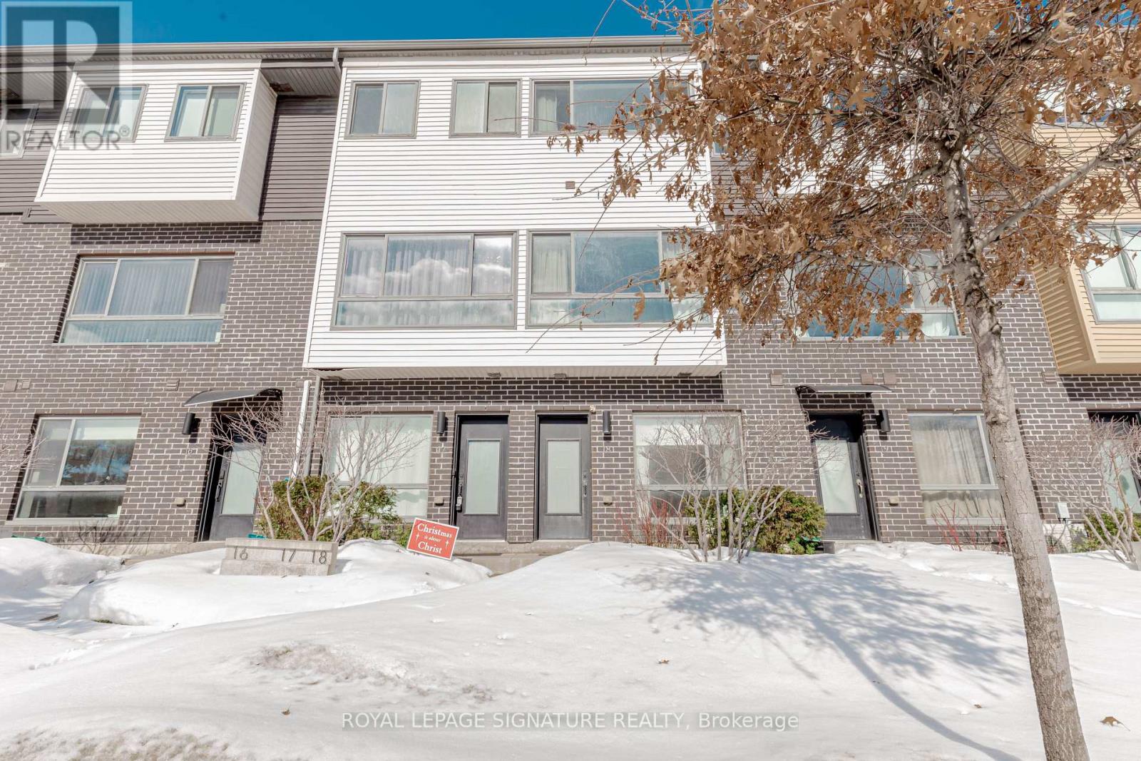 Property at 18 - 369 ESSA ROAD image 1