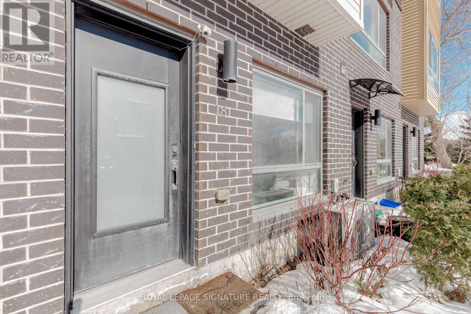 Property at 18 - 369 ESSA ROAD image 3