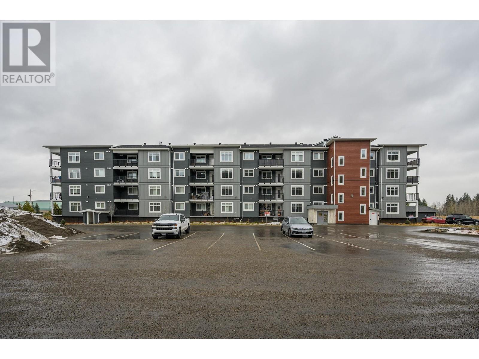Property at 301 4278 22ND AVENUE image 4