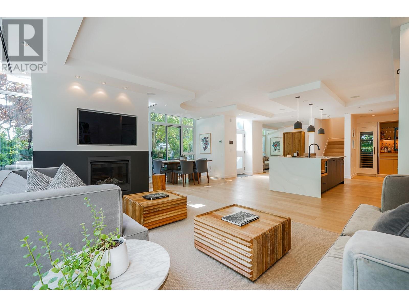 Property at 403 BEACH CRESCENT image 1