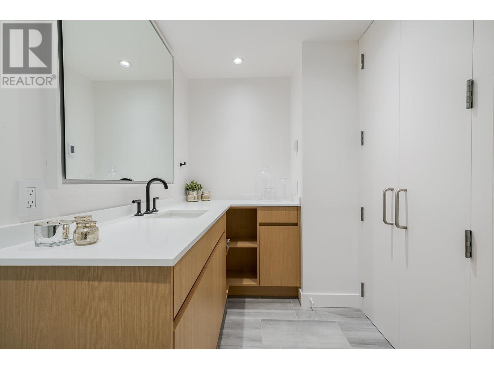 403 Beach Crescent, Vancouver, British Columbia  V6Z 3C9 - Photo 23 - R2976646