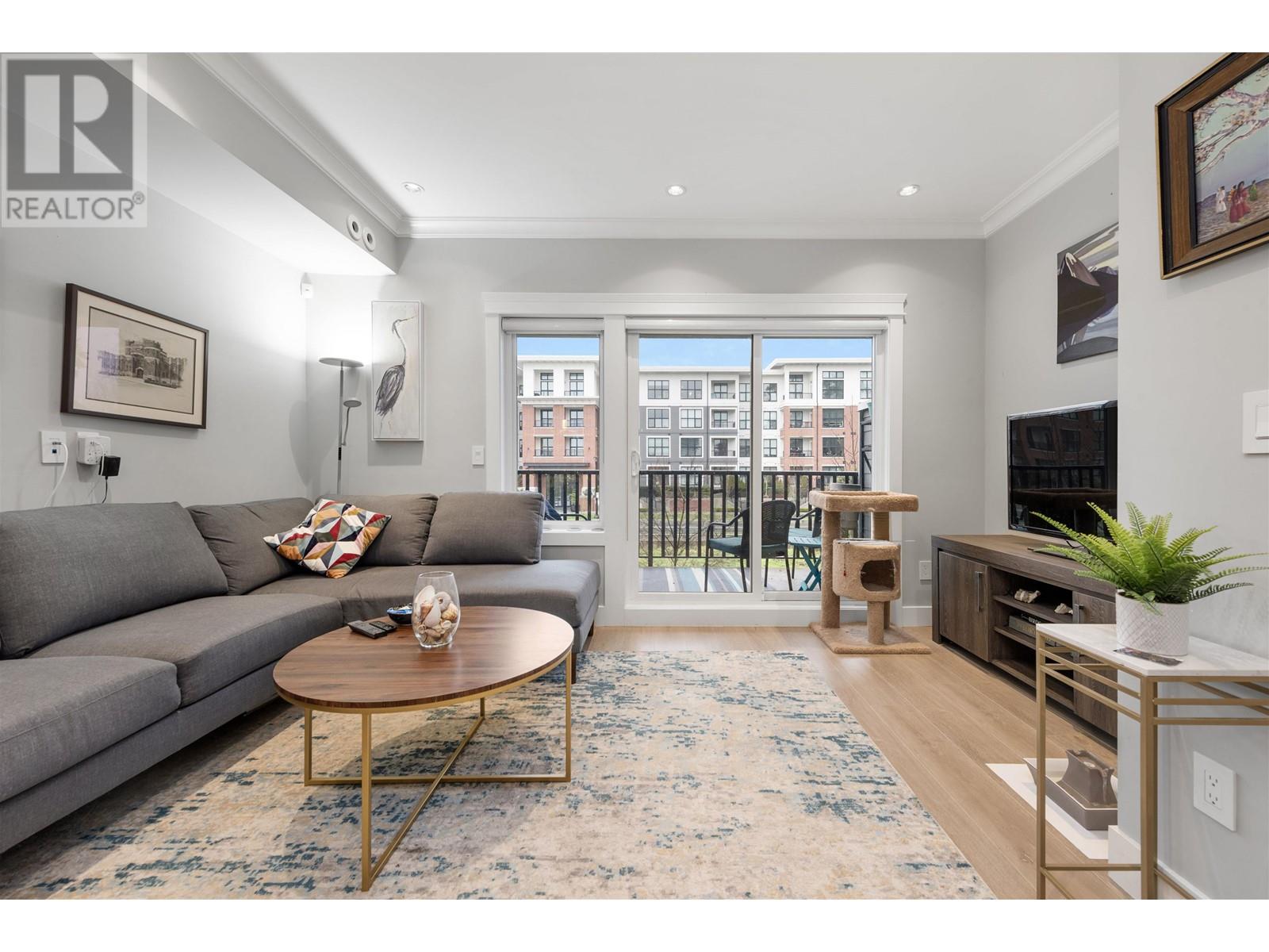 Listing Picture 2 of 28 : 2 9560 ALEXANDRA ROAD, Richmond / 烈治文 - 魯藝地產 Yvonne Lu Group - MLS Medallion Club Member