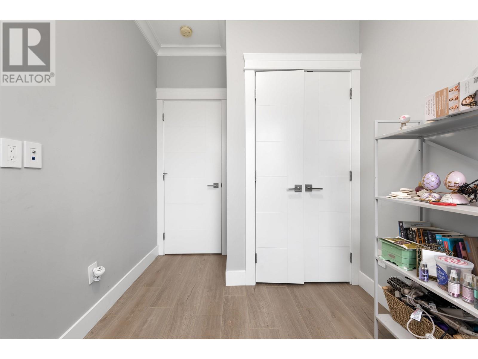 Listing Picture 20 of 28 : 2 9560 ALEXANDRA ROAD, Richmond / 烈治文 - 魯藝地產 Yvonne Lu Group - MLS Medallion Club Member
