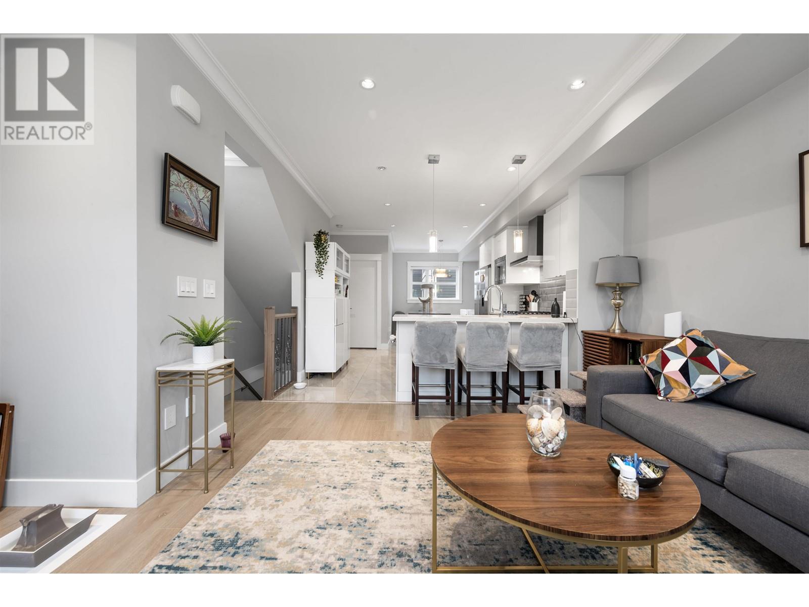 Listing Picture 4 of 28 : 2 9560 ALEXANDRA ROAD, Richmond / 烈治文 - 魯藝地產 Yvonne Lu Group - MLS Medallion Club Member