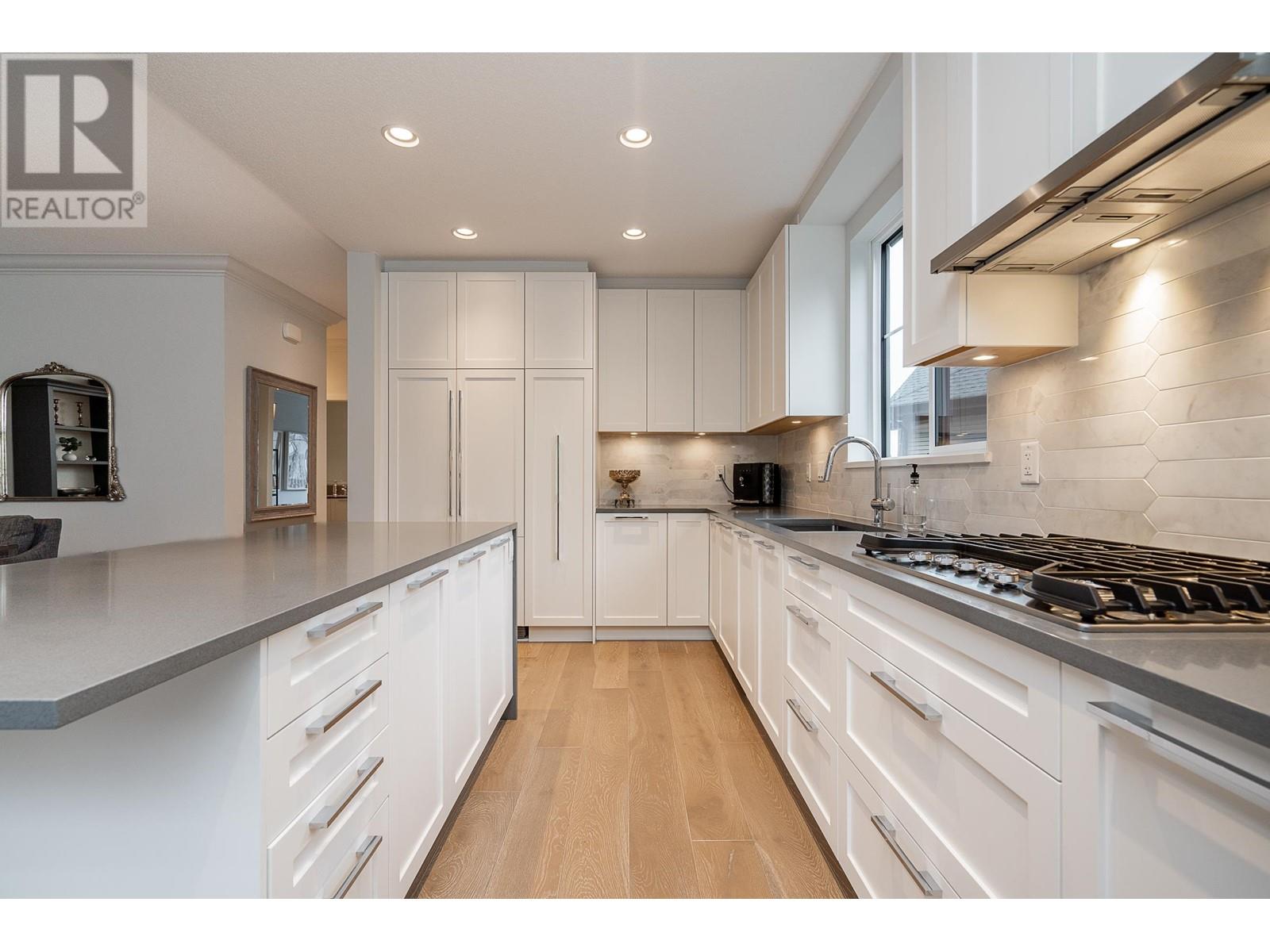 46 3306 Princeton Avenue, Coquitlam, British Columbia  V3E 0M9 - Photo 4 - R2977124