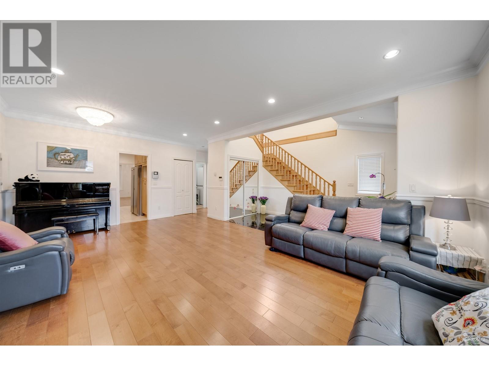3786 Brandon Street, Burnaby, British Columbia  V5G 2P2 - Photo 5 - R2977009