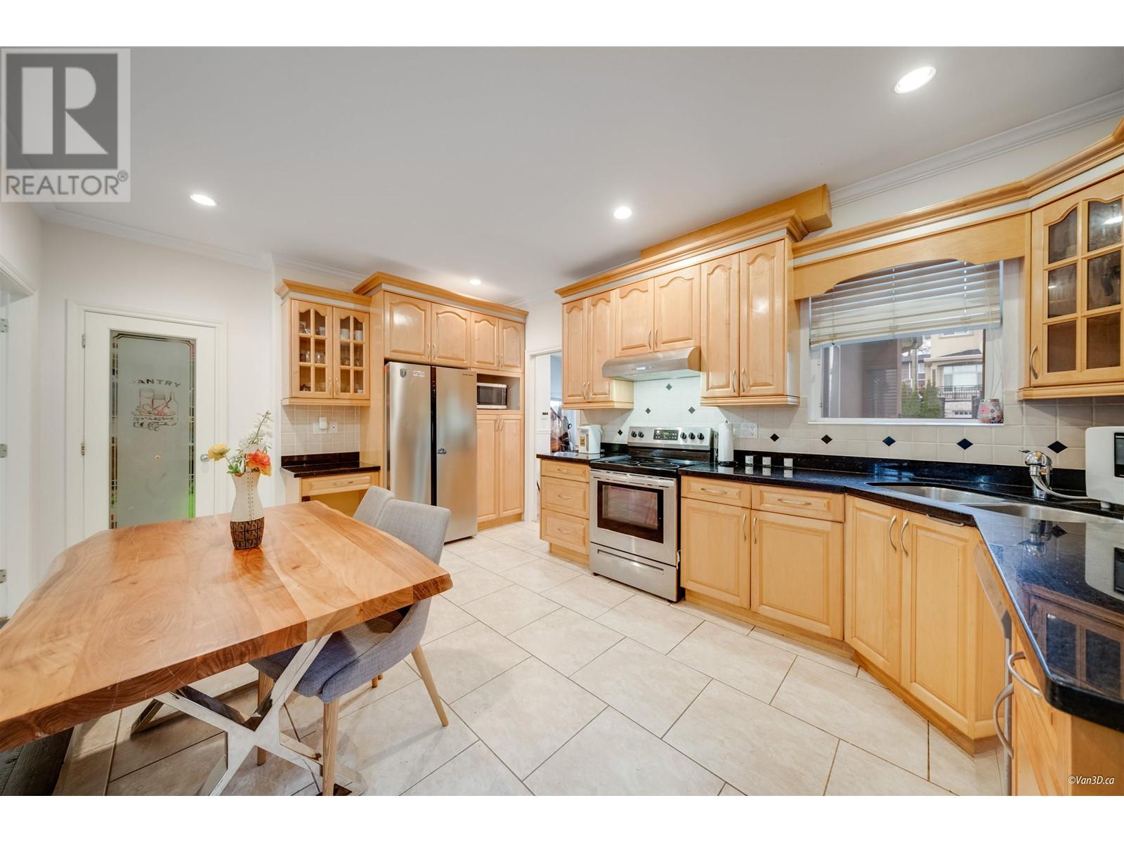 3786 Brandon Street, Burnaby, British Columbia  V5G 2P2 - Photo 9 - R2977009