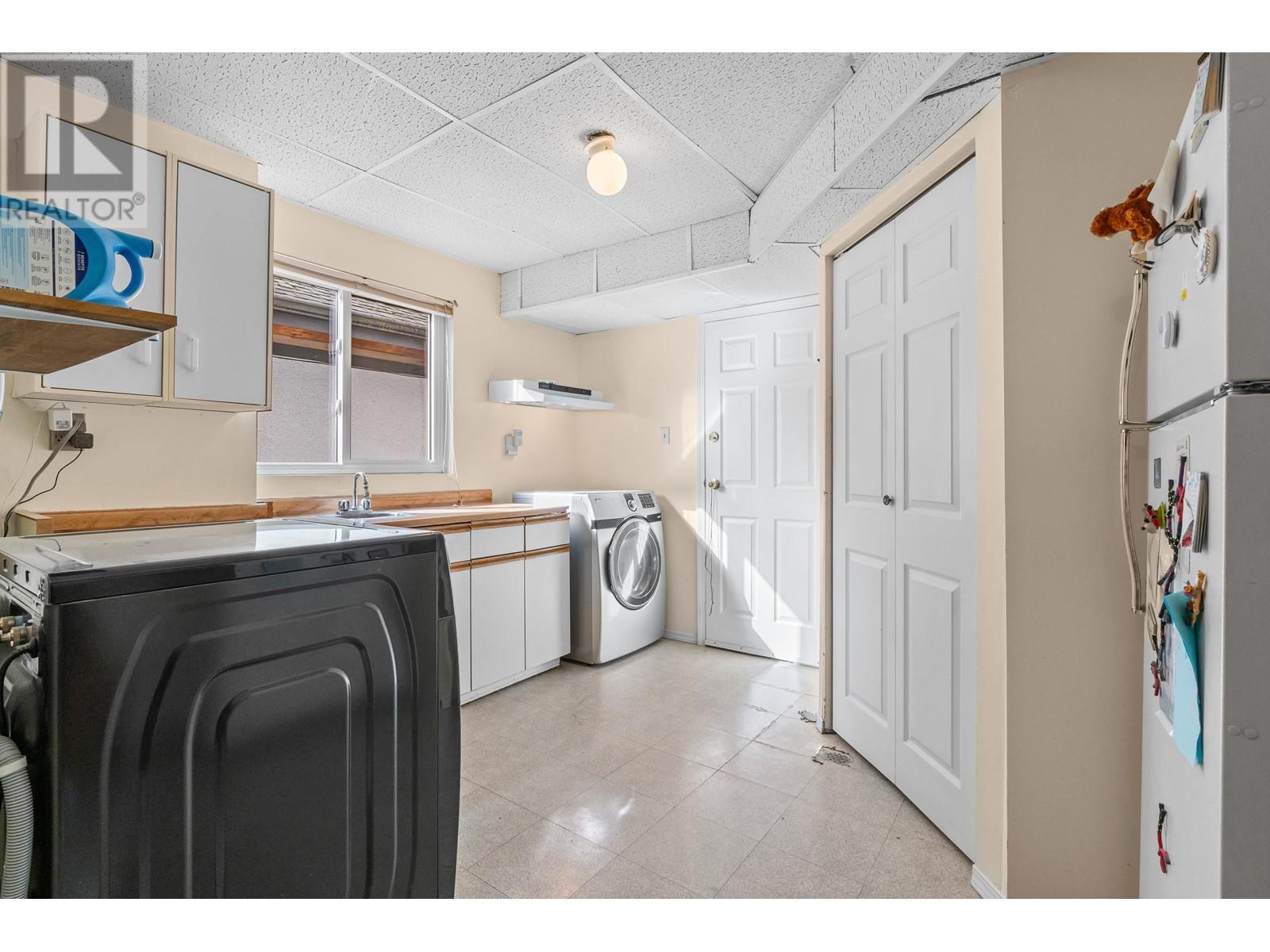 4862 Bessborough Drive, Burnaby, British Columbia  V5C 1L3 - Photo 27 - R2977168