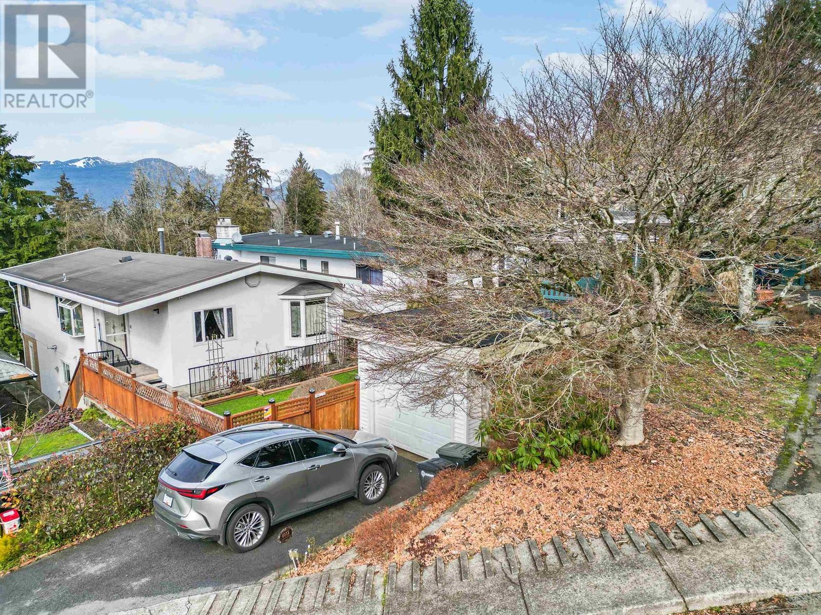 4862 Bessborough Drive, Burnaby, British Columbia  V5C 1L3 - Photo 36 - R2977168