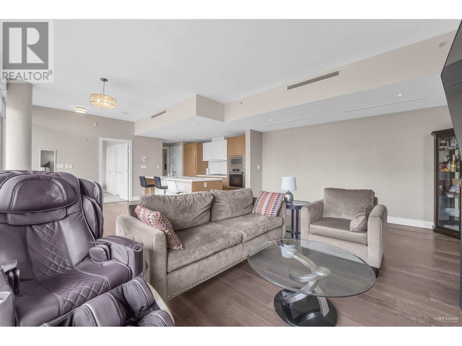 102 908 Keith Road, West Vancouver, British Columbia  V7T 1M3 - Photo 5 - R2977063