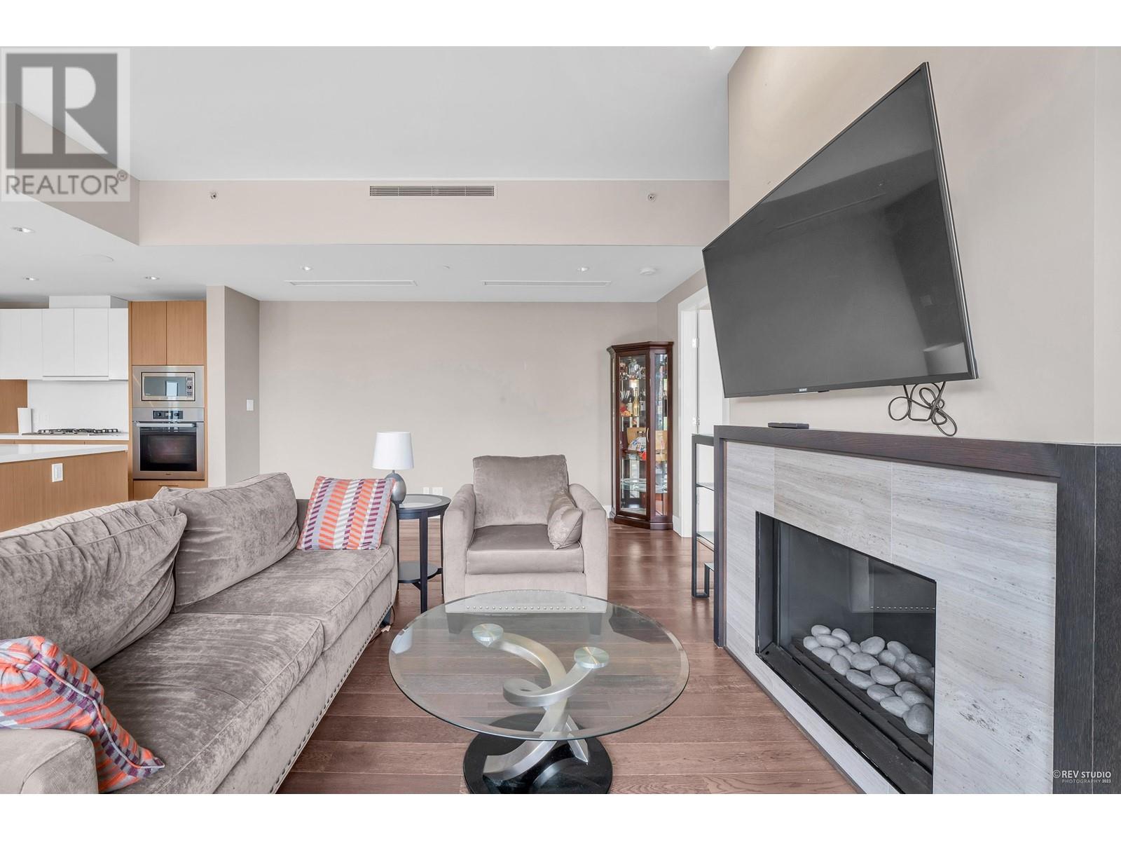 102 908 Keith Road, West Vancouver, British Columbia  V7T 1M3 - Photo 6 - R2977063