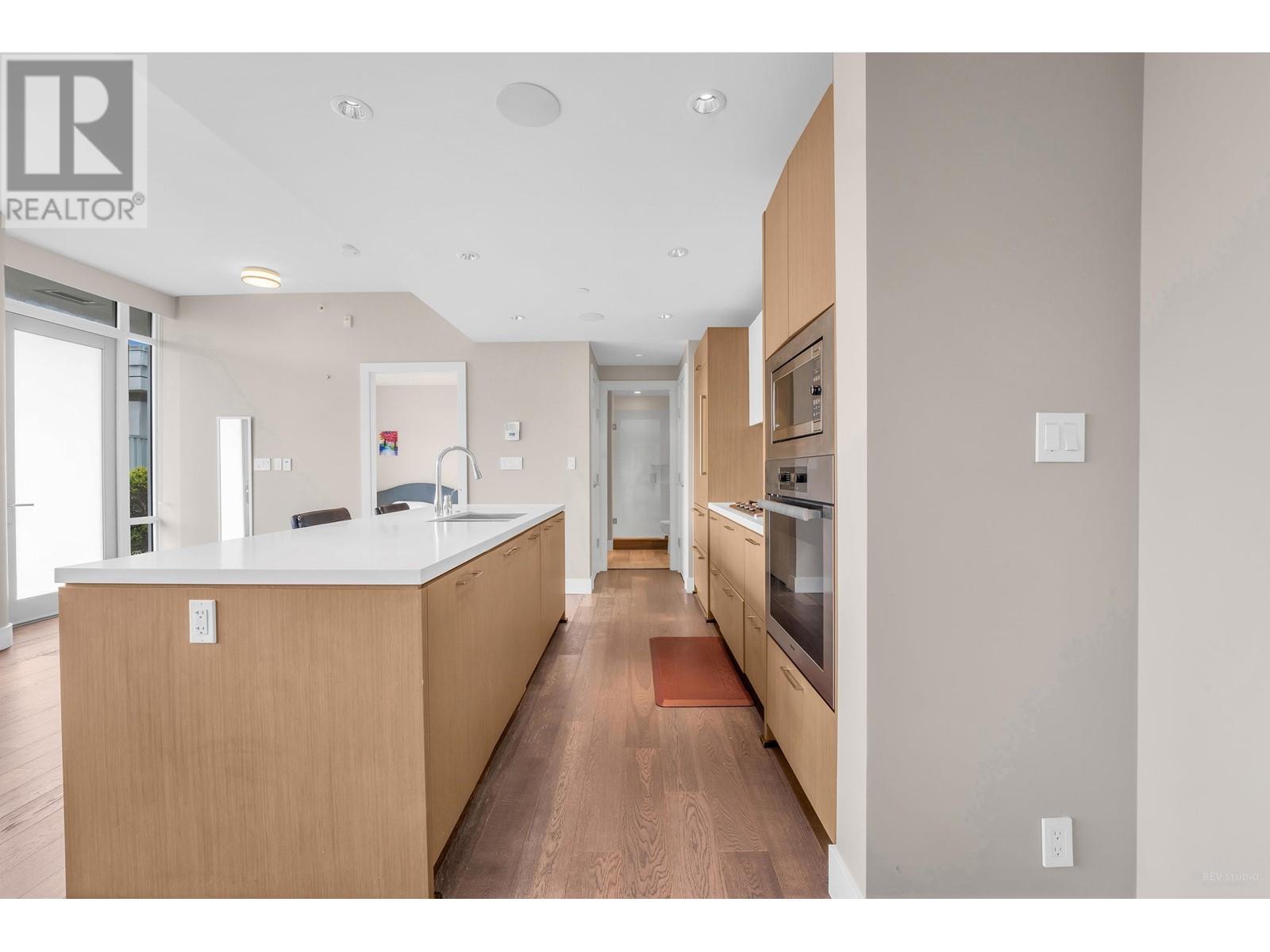 102 908 Keith Road, West Vancouver, British Columbia  V7T 1M3 - Photo 9 - R2977063