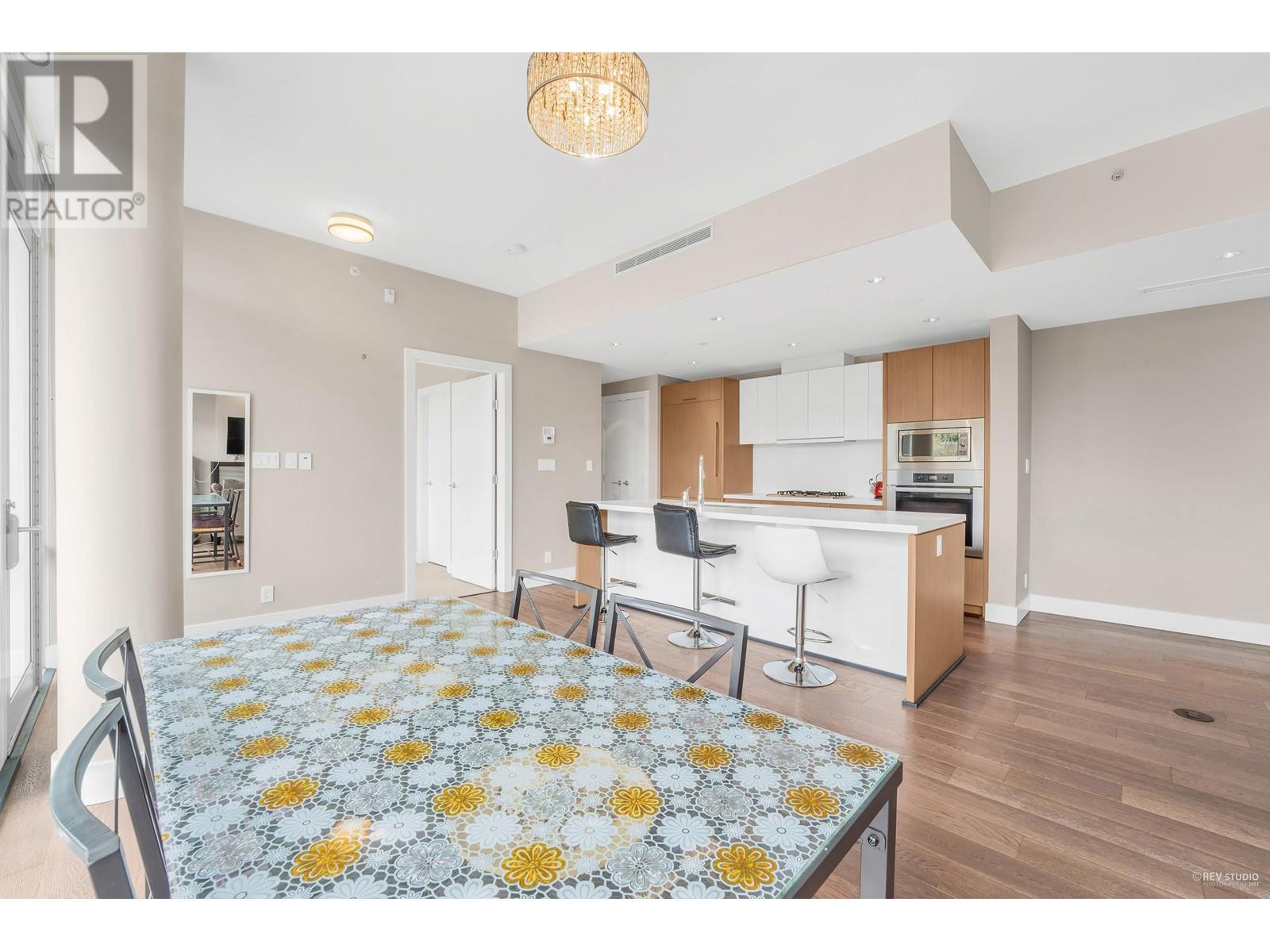 102 908 Keith Road, West Vancouver, British Columbia  V7T 1M3 - Photo 14 - R2977063
