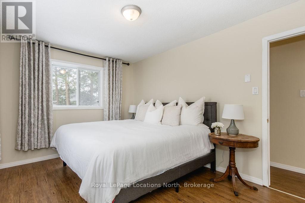 350 Zoo Park Road, Wasaga Beach, Ontario  L9Z 1S7 - Photo 11 - S12015835