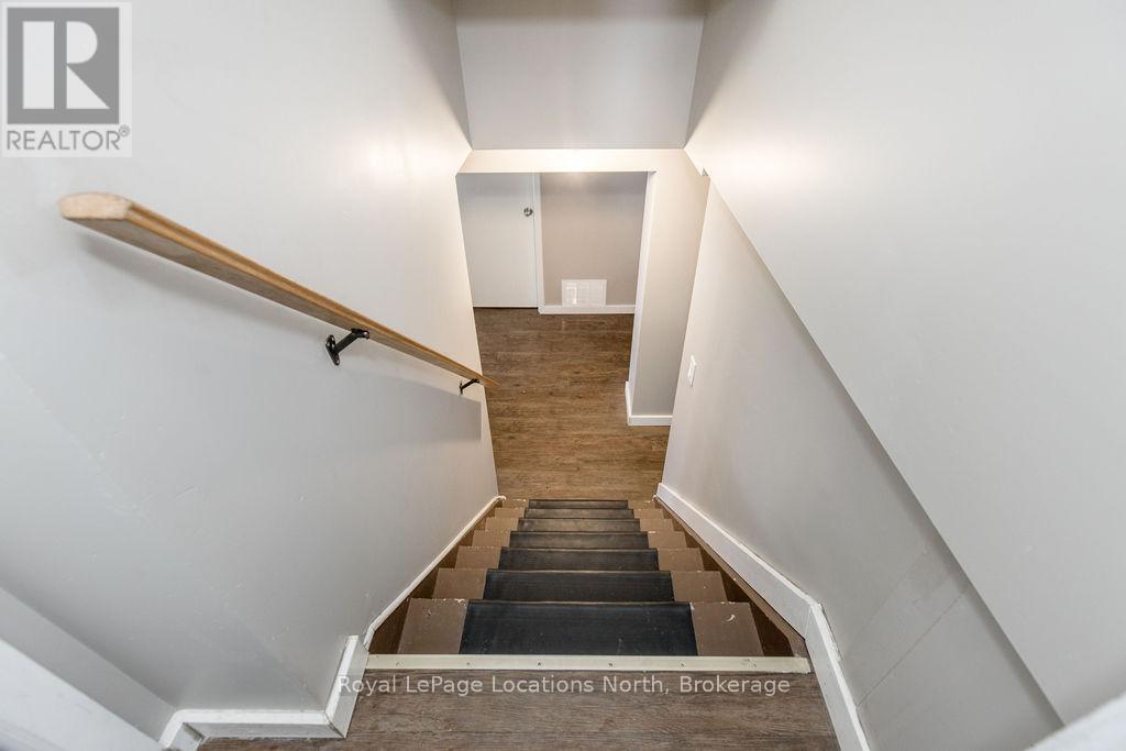350 Zoo Park Road, Wasaga Beach, Ontario  L9Z 1S7 - Photo 17 - S12015835
