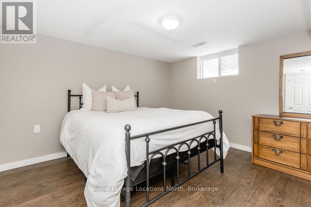 350 Zoo Park Road, Wasaga Beach, Ontario  L9Z 1S7 - Photo 21 - S12015835