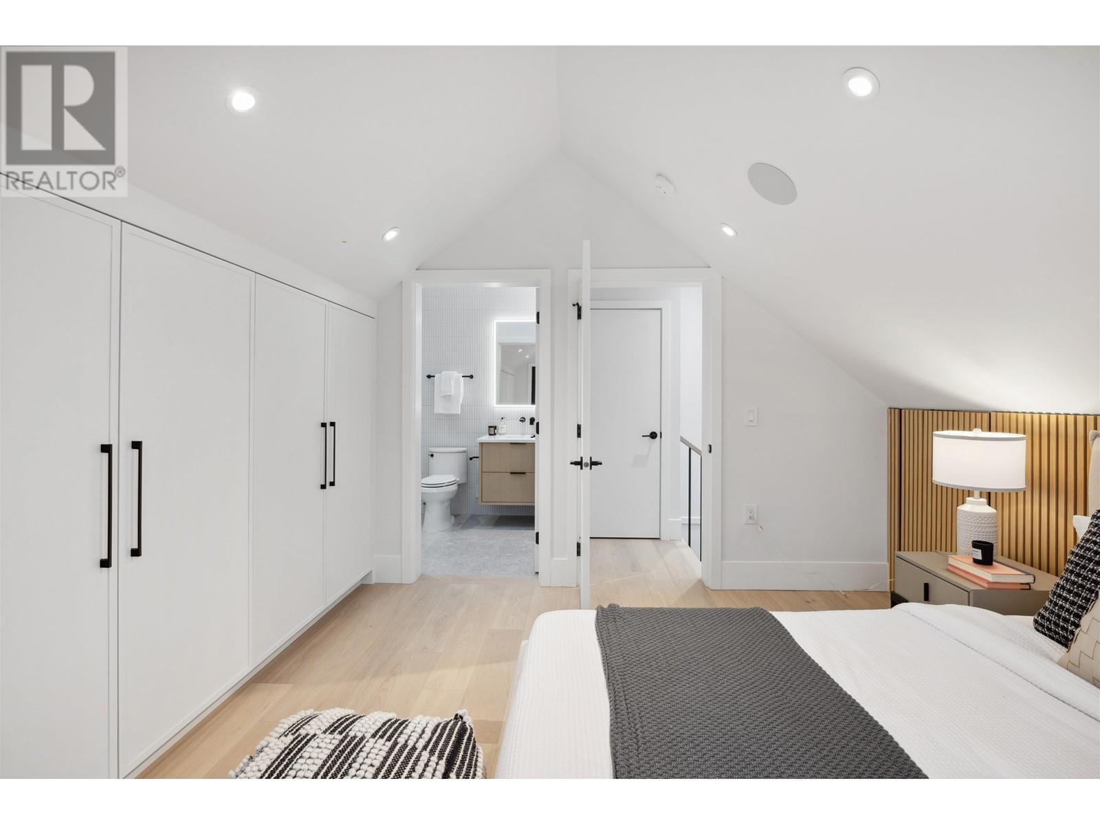 2 3517 W 23 Avenue, Vancouver, British Columbia  V6S 1K4 - Photo 28 - R2977153