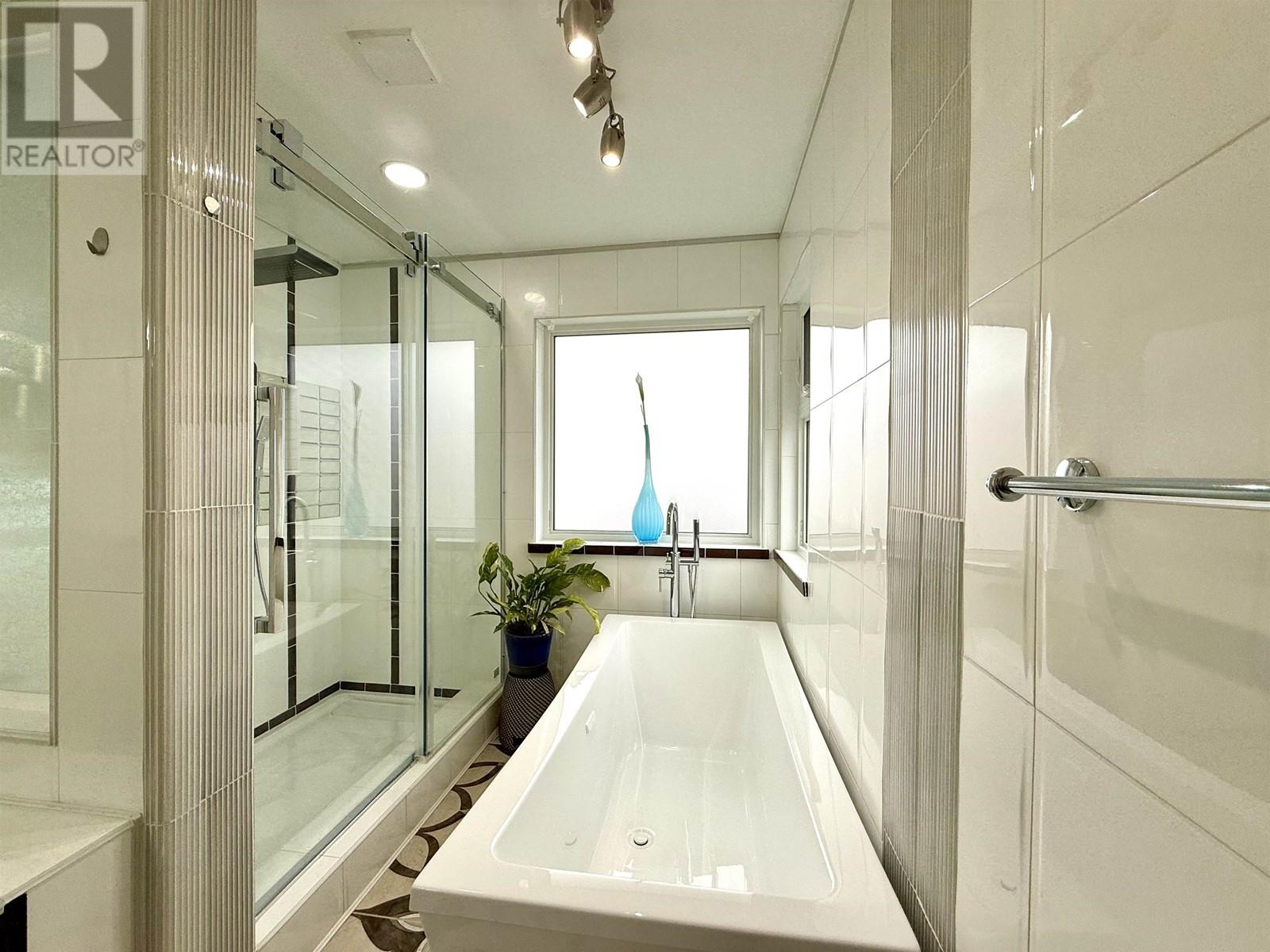 3066 Skeena Street, Port Coquitlam, British Columbia  V3B 7N8 - Photo 19 - R2977174