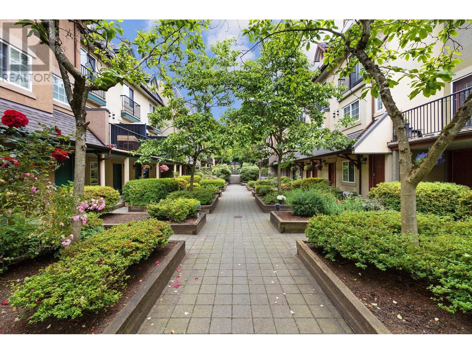 26 1561 Booth Avenue, Coquitlam, British Columbia  V3K 6Z9 - Photo 2 - R2976036