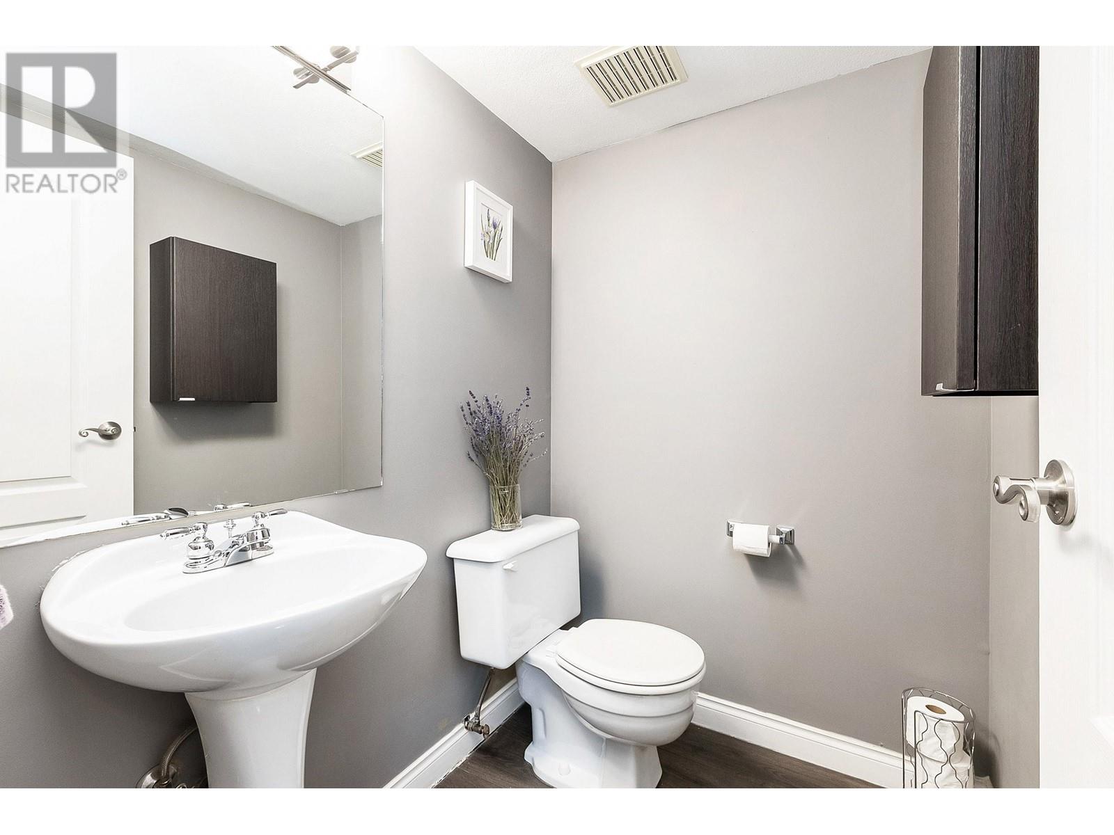26 1561 Booth Avenue, Coquitlam, British Columbia  V3K 6Z9 - Photo 11 - R2976036