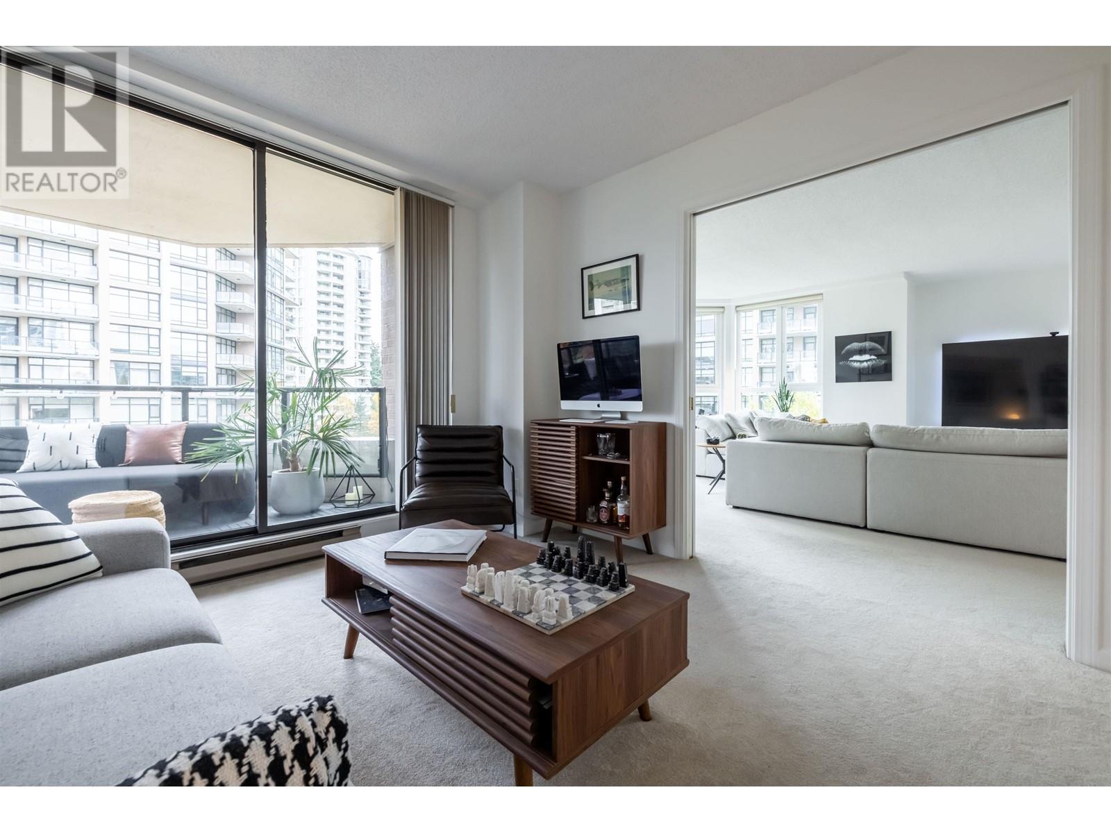 Listing Picture 20 of 40 : 802 6152 KATHLEEN AVENUE, Burnaby / 本拿比 - 魯藝地產 Yvonne Lu Group - MLS Medallion Club Member