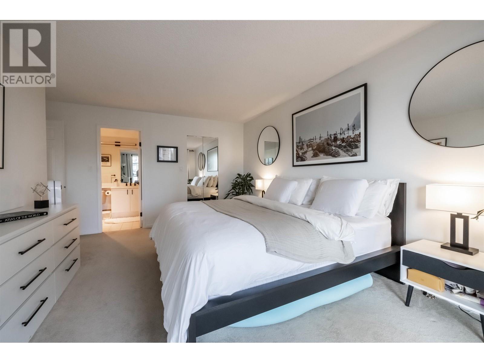Listing Picture 22 of 40 : 802 6152 KATHLEEN AVENUE, Burnaby / 本拿比 - 魯藝地產 Yvonne Lu Group - MLS Medallion Club Member