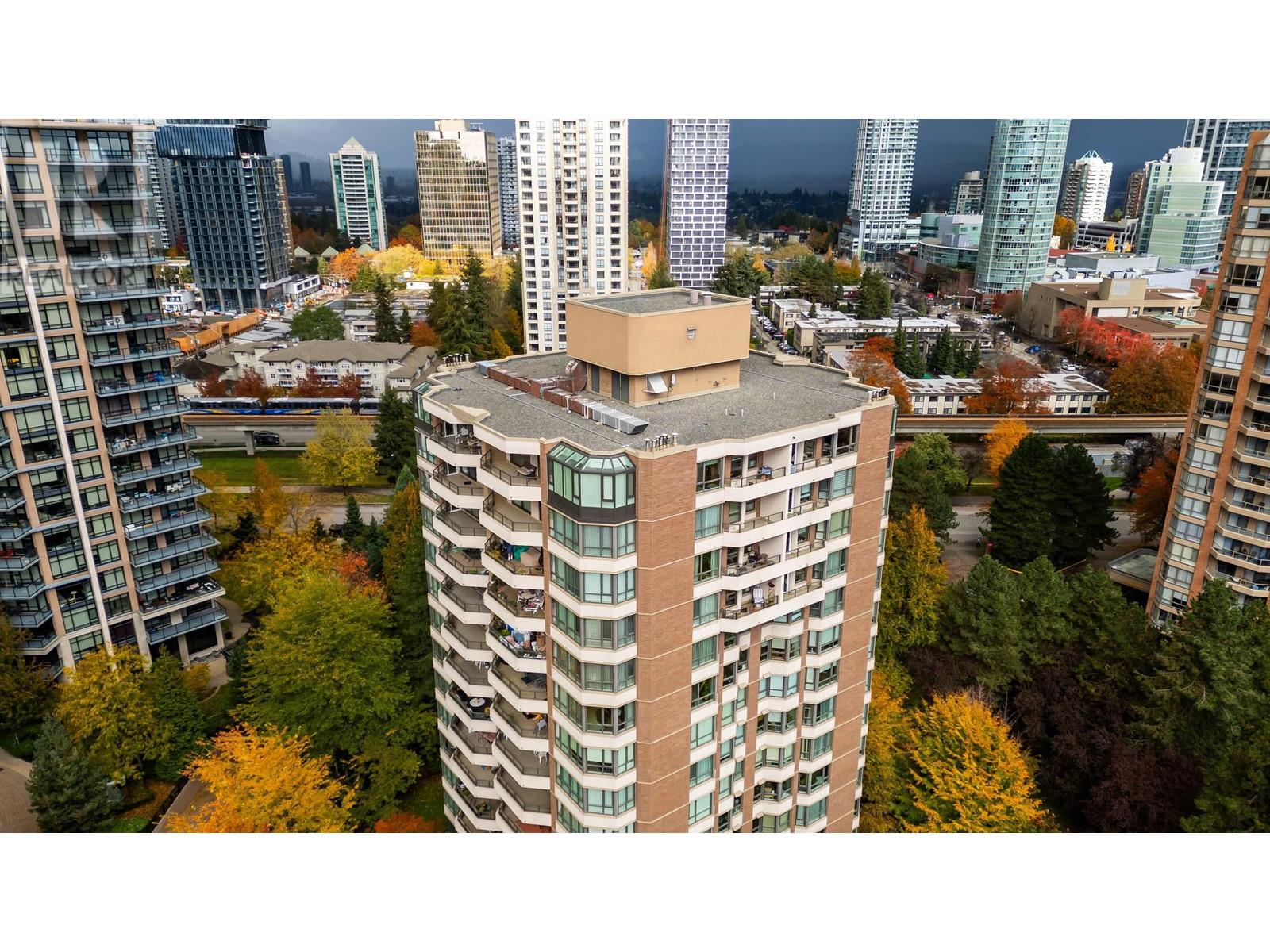Listing Picture 33 of 40 : 802 6152 KATHLEEN AVENUE, Burnaby / 本拿比 - 魯藝地產 Yvonne Lu Group - MLS Medallion Club Member