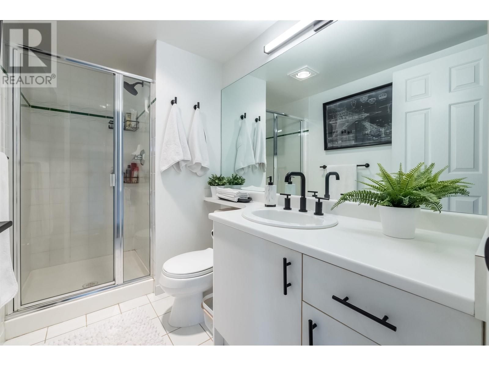 Listing Picture 27 of 40 : 802 6152 KATHLEEN AVENUE, Burnaby / 本拿比 - 魯藝地產 Yvonne Lu Group - MLS Medallion Club Member