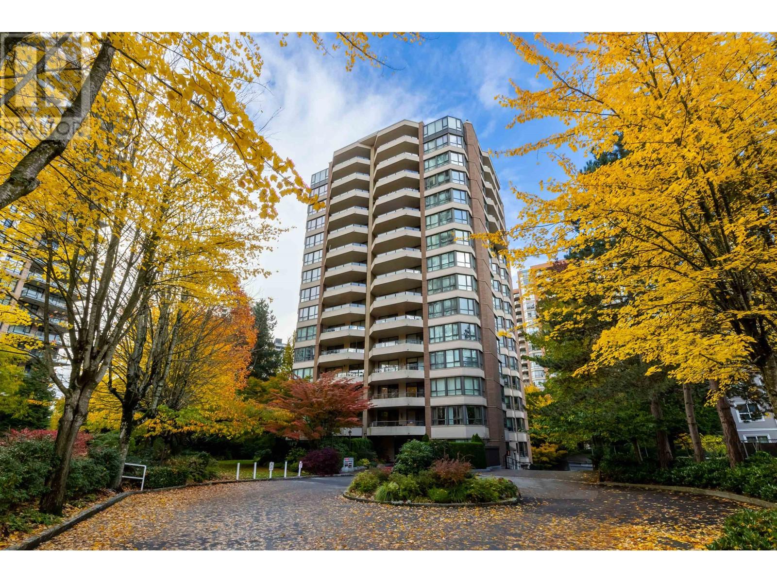 Listing Picture 36 of 40 : 802 6152 KATHLEEN AVENUE, Burnaby / 本拿比 - 魯藝地產 Yvonne Lu Group - MLS Medallion Club Member